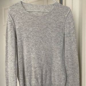 lightweight gray sweater